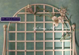 Wrought iron etagere - Cream Lily Flower 