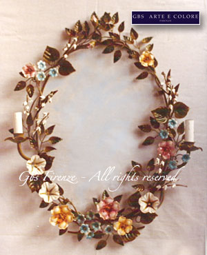 Miroir en fer forgé avec fleurs, couleurs brillantes