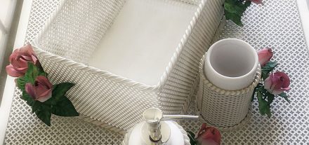 Collezione Rose e Bocci per il Bagno. Ferro Battuto. Design: Renee Danzer