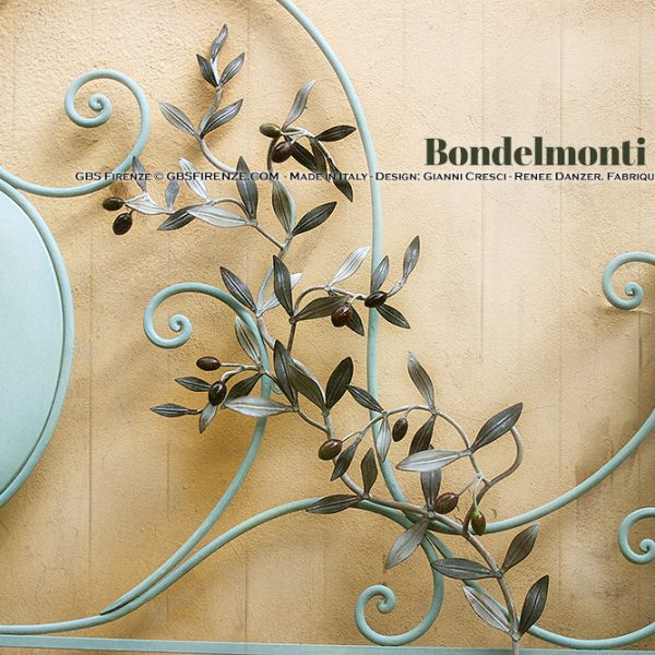 Letto Bondelmonti Olive. Dettaglio testiera. Ferro battuto e decorato a mano. Collezione Olive