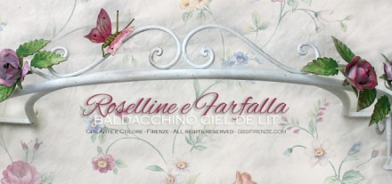Cielo per la camera da letto. Baldacchino romantico con Rose. Autentico ferro battuto