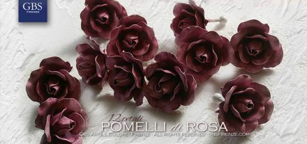 Pomelli di Rosa. Versione a 12 petali. Ferro battuto e decorato a mano. Colori personalizzati